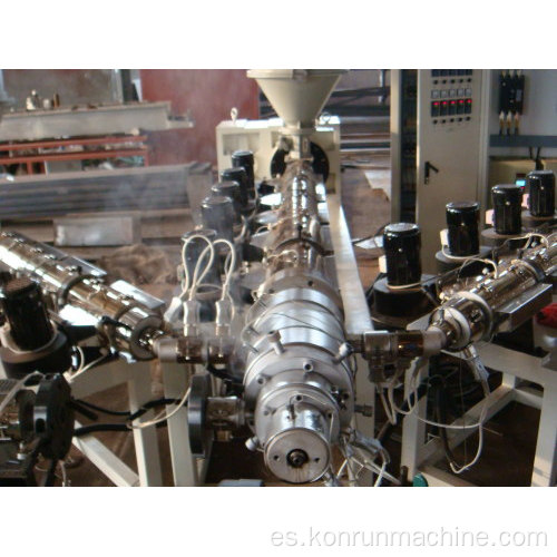 Máquina de extrusión de tubos de tres capas PPR 16-63MM